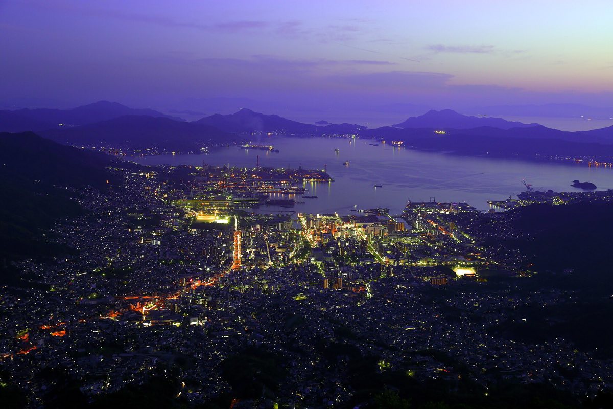 Hiroshima at night seen from Mount Haigamine